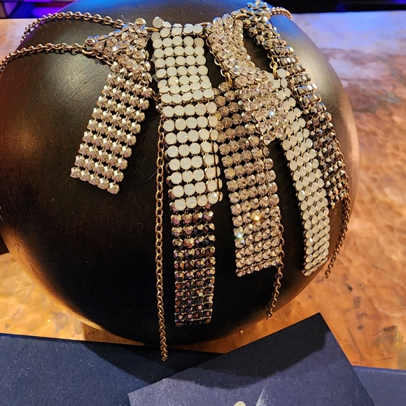 Gorgeous Swarovski Authentic Swan Signed Crystal Waterfall Statement Necklace - Picture 10 of 11